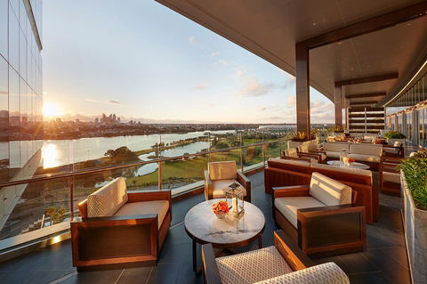 Crown Towers Perth - Airlie Beach Holiday 10