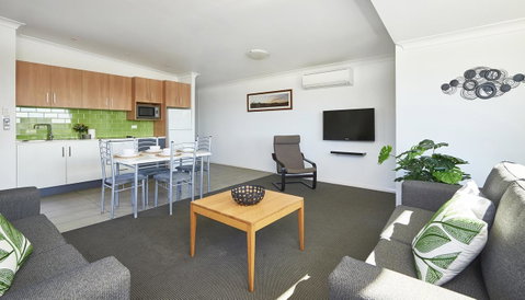 Harbour View Apartments - Airlie Beach Holiday 5