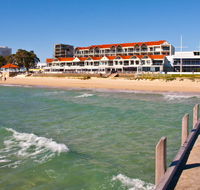Boardwalk By The Beach - Airlie Beach Holiday