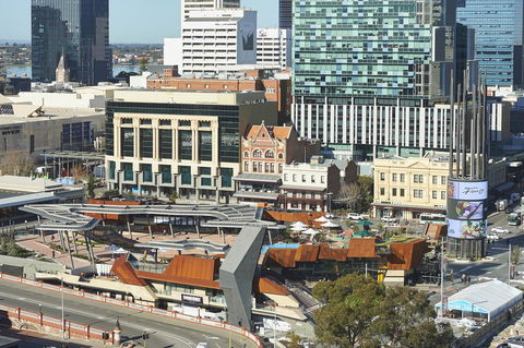 Doubletree By Hilton Perth Northbridge - Airlie Beach Holiday 30