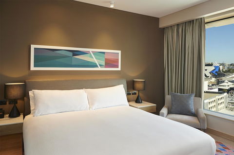 Doubletree By Hilton Perth Northbridge - Airlie Beach Holiday 11