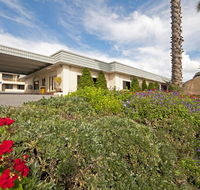 Dog Rock Motel - Airlie Beach Holiday