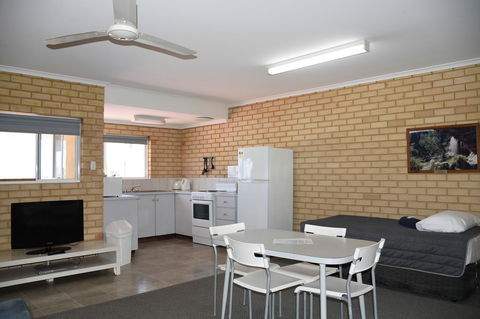 Kalbarri Seafront Villas - Airlie Beach Holiday 16