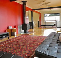 Pendeli Beach House - Airlie Beach Holiday