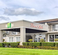 ibis Styles Albany - Airlie Beach Holiday