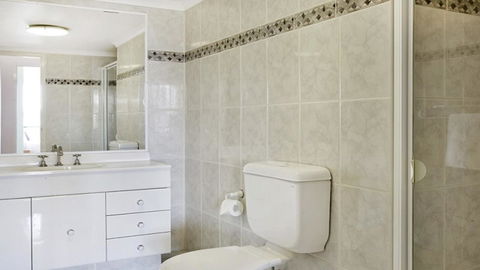 Darling Harbor Apartment - Airlie Beach Holiday 5