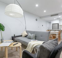 Inner City Stylish apt Walk to Green Square - Airlie Beach Holiday