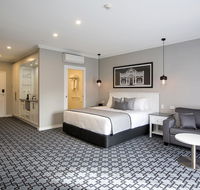 CH Boutique Hotel - Airlie Beach Holiday