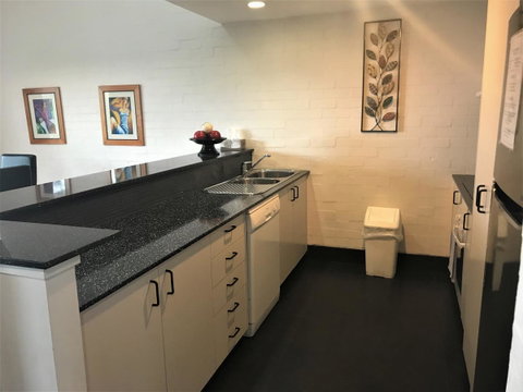 Mariner Bay Apartments - Airlie Beach Holiday 24