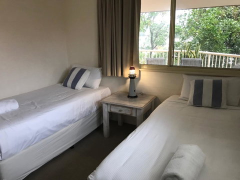 Mariner Bay Apartments - Airlie Beach Holiday 1