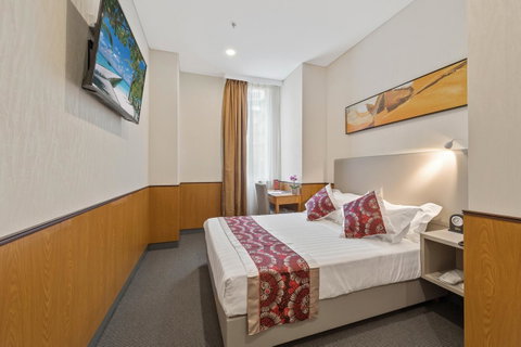 YEHS Hotel Sydney QVB - Airlie Beach Holiday 37
