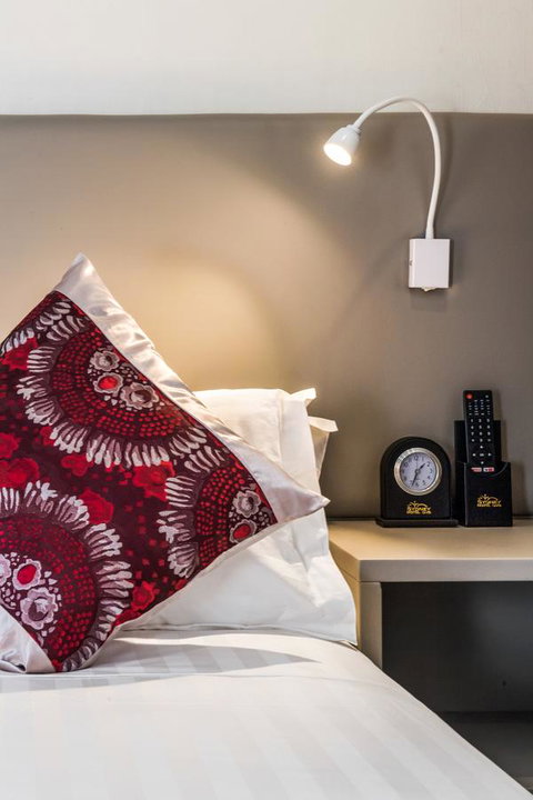 YEHS Hotel Sydney QVB - Airlie Beach Holiday 27