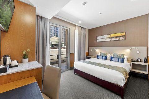 YEHS Hotel Sydney QVB - Airlie Beach Holiday 13