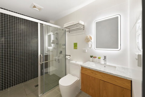 YEHS Hotel Sydney QVB - Airlie Beach Holiday 24