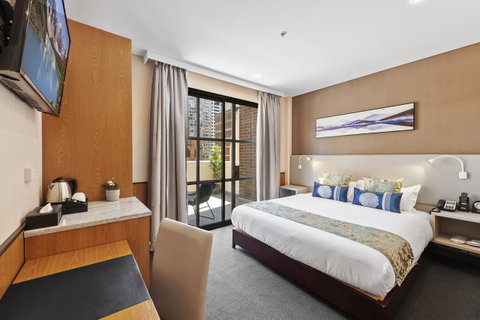 YEHS Hotel Sydney QVB - Airlie Beach Holiday 11