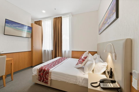 YEHS Hotel Sydney QVB - Airlie Beach Holiday 36