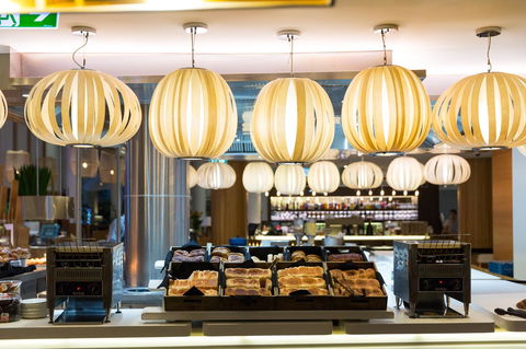 Novotel Sydney Darling Harbour - Airlie Beach Holiday 30