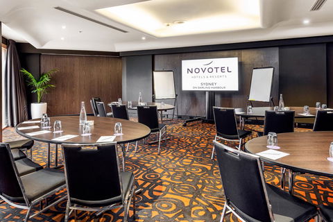 Novotel Sydney Darling Harbour - Airlie Beach Holiday 18