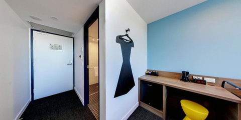 Ibis Budget Sydney Airport - Airlie Beach Holiday 12