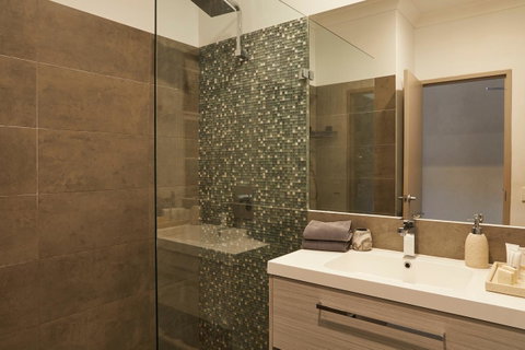 Byron Quarter Apartments - Airlie Beach Holiday 9