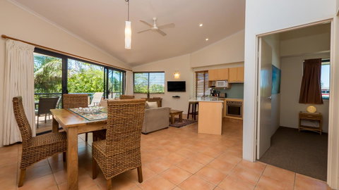 Byron Quarter Apartments - Airlie Beach Holiday 43