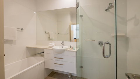 Byron Quarter Apartments - Airlie Beach Holiday 36