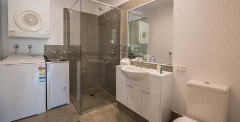 Byron Quarter Apartments - Airlie Beach Holiday 42