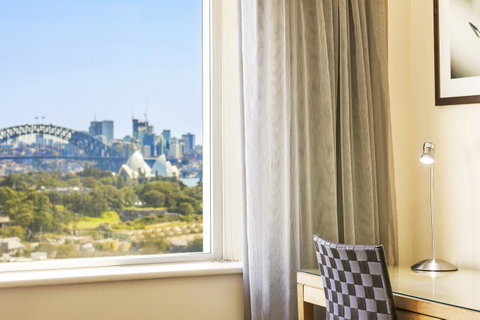 Holiday Inn Sydney Potts Point - Airlie Beach Holiday 18