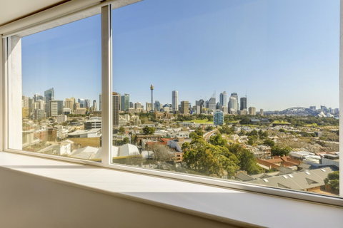 Holiday Inn Sydney Potts Point - Airlie Beach Holiday 17