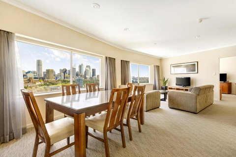 Holiday Inn Sydney Potts Point - Airlie Beach Holiday 21