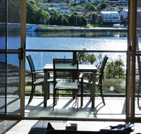Sails Luxury Apartments Merimbula - Airlie Beach Holiday