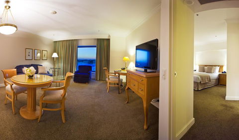 Stamford Plaza Sydney Airport Hotel & Conference Centre - Airlie Beach Holiday 31