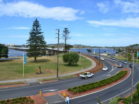 Oxley 8 At Tuncurry - Airlie Beach Holiday 3