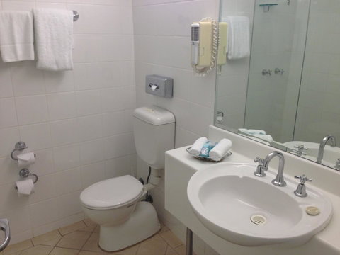 Coogee Sands Hotel & Apartments - Airlie Beach Holiday 6