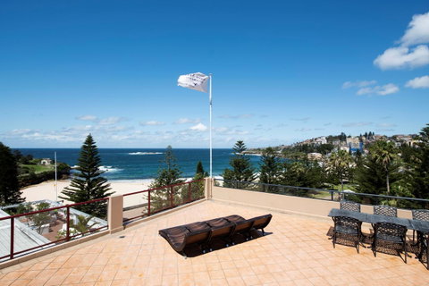 Coogee Sands Hotel & Apartments - Airlie Beach Holiday 10
