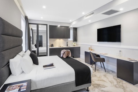 Holiday Inn & Suites - Parramatta Marsden Street, An IHG Hotel - Airlie Beach Holiday 24