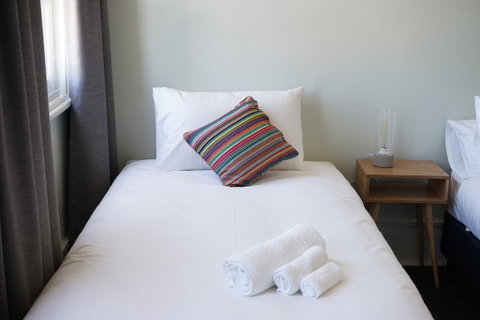 Rosehill Hotel - Airlie Beach Holiday 11