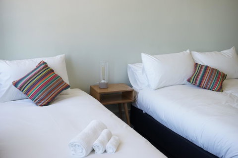 Rosehill Hotel - Airlie Beach Holiday 10