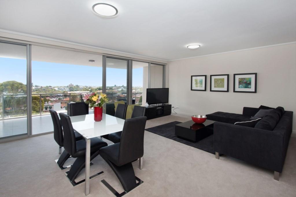 Bondi Junction NSW Airlie Beach Holiday