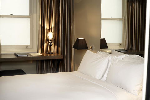 Kirketon Hotel Sydney - Airlie Beach Holiday 3