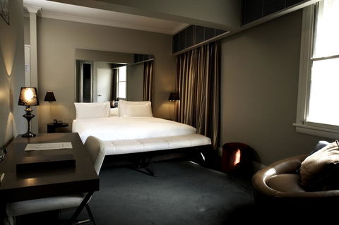 Kirketon Hotel Sydney - Airlie Beach Holiday 4
