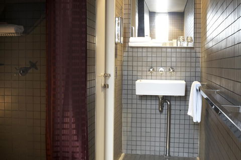Kirketon Hotel Sydney - Airlie Beach Holiday 27