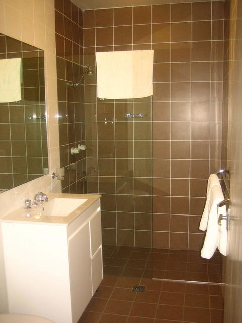 Hotel 59 Sydney - Airlie Beach Holiday 3