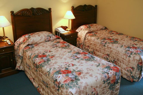Avonmore On The Park Boutique Hotel - Airlie Beach Holiday 2