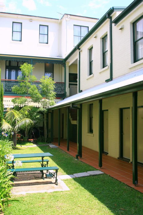 Avonmore On The Park Boutique Hotel - Airlie Beach Holiday 25