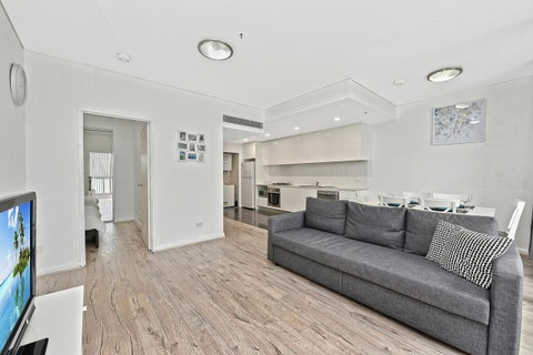 Comfortable Apartment In Central Sydney - Airlie Beach Holiday 3
