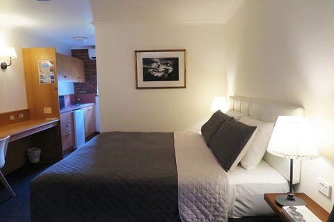 Summerhill Motor Inn - Airlie Beach Holiday 4