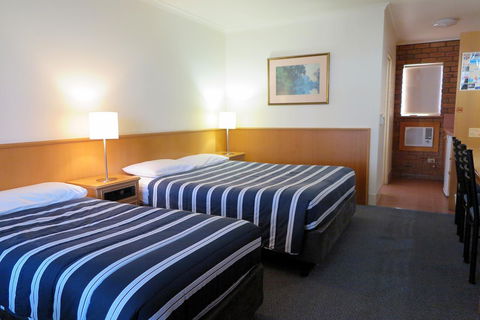 Summerhill Motor Inn - Airlie Beach Holiday 15