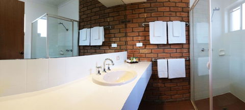 Summerhill Motor Inn - Airlie Beach Holiday 7