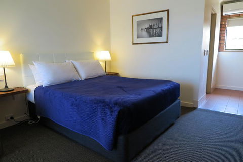 Summerhill Motor Inn - Airlie Beach Holiday 6